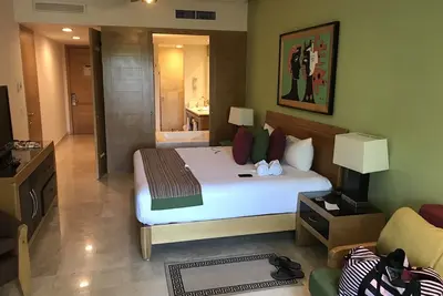 Image de Grand Luxxe - 5 Diamond Resort! !