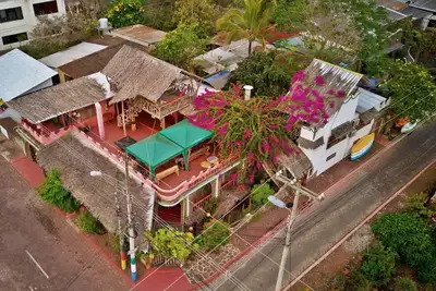 Image de Lonesome George Ecolodge