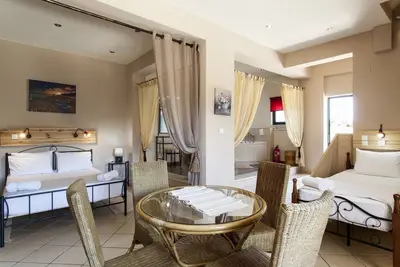 Image de Kares Estate / Famille Studio Delux