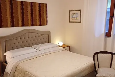 Image de Bel Appartement Mikros À 30 MÈTRES De La Mer Dans La Zone Centrale