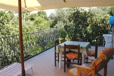 Image de Rocca Di Capri Leone: appartement - 4 pièces - 5/6 personnes