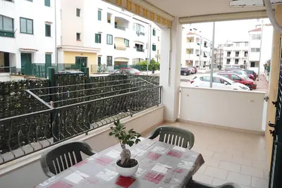 Image de Appartement 80m Vieste mer Centre 400m, véranda et air c.