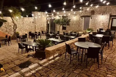Image de Chalet confortable avec piscine incroyable dans la campagne sicilienne