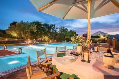 Image de Villa del Colle, situé à Monsummano Terme, en Toscane, avec 4 chambres, jardin et piscine