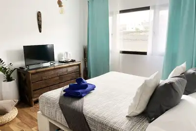 Image de Grande chambre double avec salle de bain