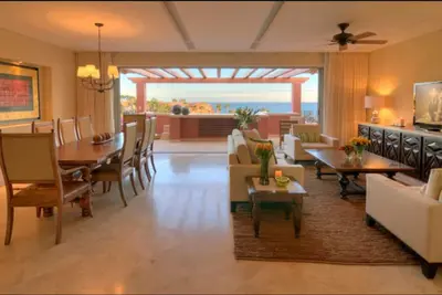 Image de Golfers Paradise 5 étoiles résidence de luxe avec 12 rondes de golf Gratuit.