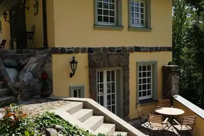 Image de Excellent appartement avec vue sur le lac et à proximité de l'ascenseur à bateaux