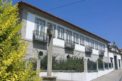 Image de Villa avec piscine privée près de Geres