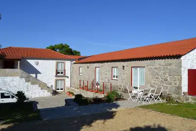 Image de 4 chambres villa avec piscine près de Ponte de Lima