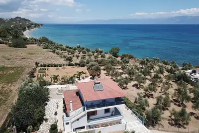Image de Directement sur la plage et dans un quartier calme et rural - Ferienwohnung Messenien,
