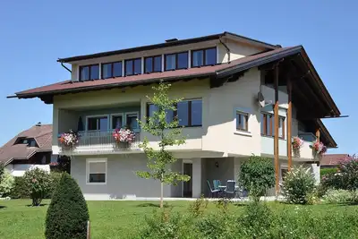 Appartement accessible avec 110m² - Faaker See en Carinthie avec une plage