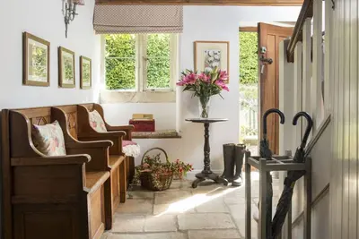 Image de Disponible à partir de £ 350, Jasmine Cottage est une belle maison de vacances avec une histoire de 300 ans.