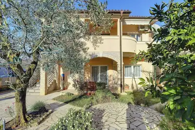 Image de Appartement avec machine à laver, barbecue et bon prix