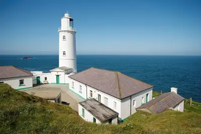 Image de Verity Cottage est l'un des quatre charmants chalets sur ce site privé au phare de Trevose Head