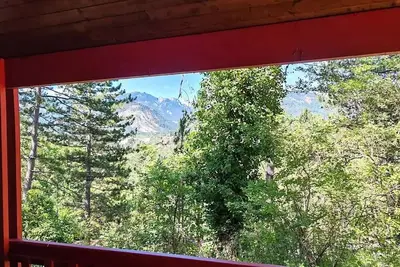 Image de Chalet Standard Cabane mezzanine 25m² - 1 chambre + Terrasse couverte - 5 à 7 personnes - 5 pers. inclus dans le tarif