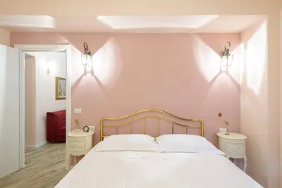 Image de La Résidence des Plaisirs Perdus - Rosa