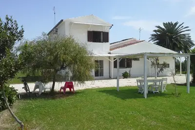 Pisticci: maison / villa - 4 pièces - 6 personnes