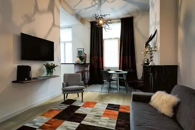 Image de Avenue Louise - Appartement Lumineux & Design avec Balcon