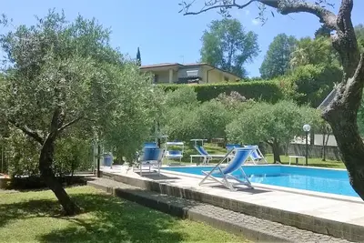 Image de Appartement de vacances pour un maximum de 6 personnes. Jardin, terrasse,