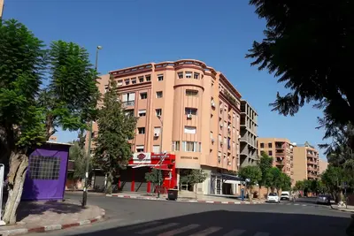 Image de 95 m2, climatisé à Marrakech Gueliz centre ville Européen pres de Mac Donals