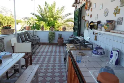 Image de Penthouse avec terrasse panoramique face à la plage de Mondello