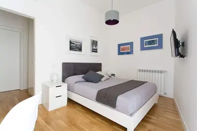 Image de Appartement récemment rénové dans le centre historique de Palerme Imma