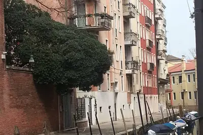 Image de Cette maison - 4 minutes de chemin de fer