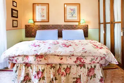 Image de Alessandro - Appartement italien intime et confortable dans une villa traditionnelle de 1860