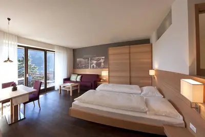 Image de Appartements design exclusifs *** avec vue imprenable sur Meran et la région environnante!