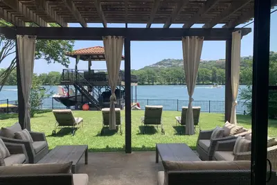 Image de Waterfront Family Luxury Estate