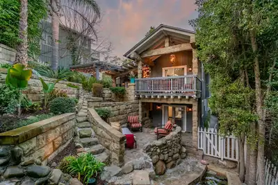 Image de Jardin de pierre près de la plage - Trouvez votre chemin vers le bonheur des vacances