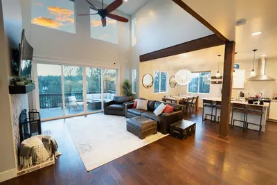 Image de Luxe dans les pins - Regard des étoiles au coin du feu + vue sur les pins Ponderosa sans fin