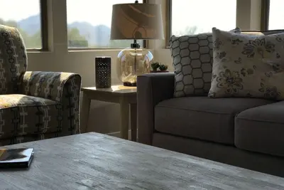Image de Condo de luxe avec vue imprenable sur la montagne et le désert ** Été $$ Spécial **