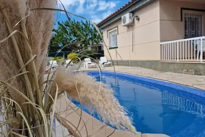 Image de \"Angeles\"@Marisol : 210m de la plage, piscine privée, A/C, WiFi, plage pour chiens