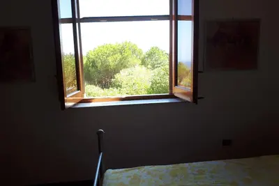 Image de Maison au milieu de la Méditerranée 2