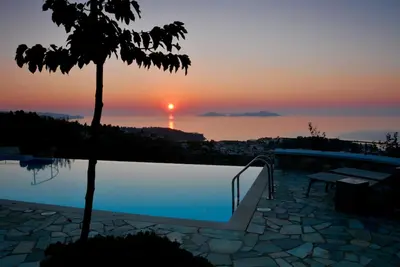 Image de Villa Paparouna, superbe villa, pour 8, 4 salles de bain, studio / chambre de luxe
