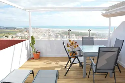 Image de Penthouse de luxe à Torrevieja avec vue sur la mer, plage à 700 m, wifi gratuit à La Mata