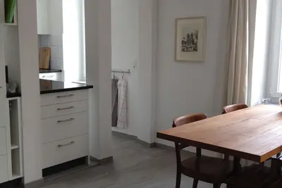 Image de et maintenu mais confortable - central mais calme - maison Davos avec balcon