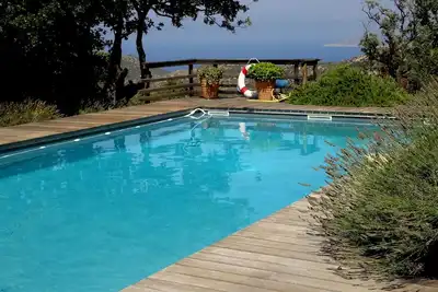Image de Maison De Caractère 1ha Arboré, Piscine Privée, Grand Standing.