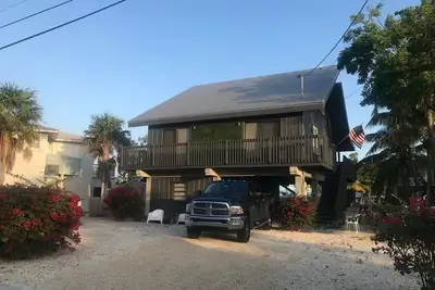 Image de Se détendre et loin à cette maison Prestine Clés style