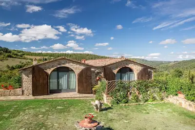 Agriturismo organique paisible au milieu de la région du Chianti Classico