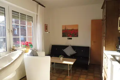 Image de appartement moderne dans un emplacement idéal - rénové et récemment meublé - plage à environ 1 km