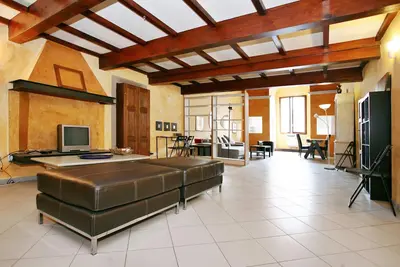 Image de Piazza Santa Croce 120m loft spacieux dans le centre historique de Florence