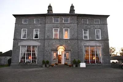 Image de 5 étoiles Unique Irish Georgian Mansion - Idéalement situé