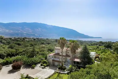 Image de Hidden Gem Estate (Villa seulement)