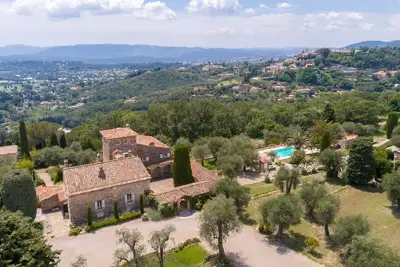 Image de Unique Hill Top Villa - 6 chambres / grande piscine - vues imprenables sur la Côte d'Azur