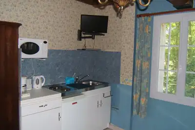Image de Studio 2 personnes dans la campagne tarnaise - Climatisation et Wifi