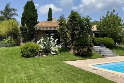 Image de Villa  d'architecte Les Ameniers, contemporaine de 230 m2, à 5mn de la plage.