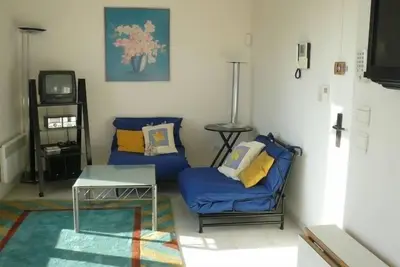 Appartement 3 pièces duplex dernier étage face port de St Laurent du Var