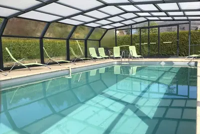 Image de gite 5 personnes piscine chauffée et couverte